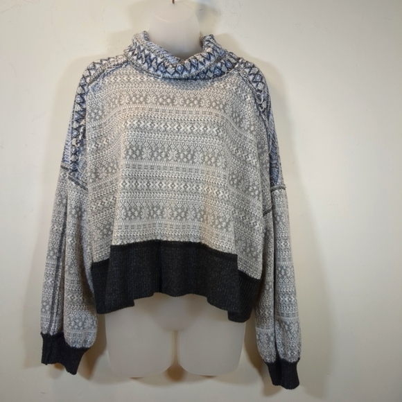 We The Free At The Lodge Women's Cropped Sweater - Blue and Gray , Size L - Picture 1 of 9